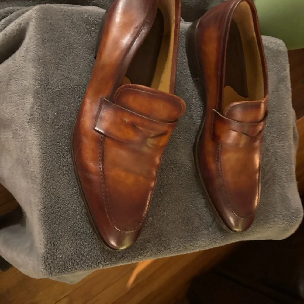 Magnanni Rich Brown‎ Leather Slip-On Loafers - Picture 3 of 12